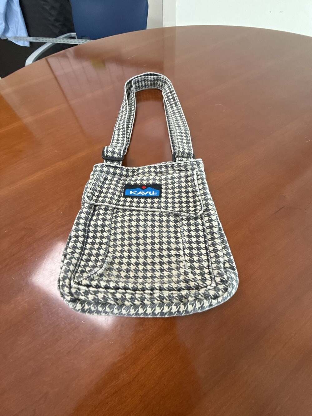 KAVU Mini Rope Bag Houndstooth Pattern Crossbody